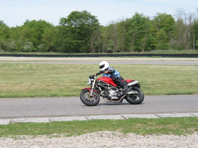 ADRScholle07.jpg 
800 x 600 JPEG-compressed image 
(69,492 bytes)