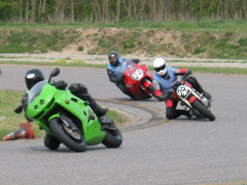 ADRScholle25.jpg 
800 x 600 JPEG-compressed image 
(106,906 bytes)