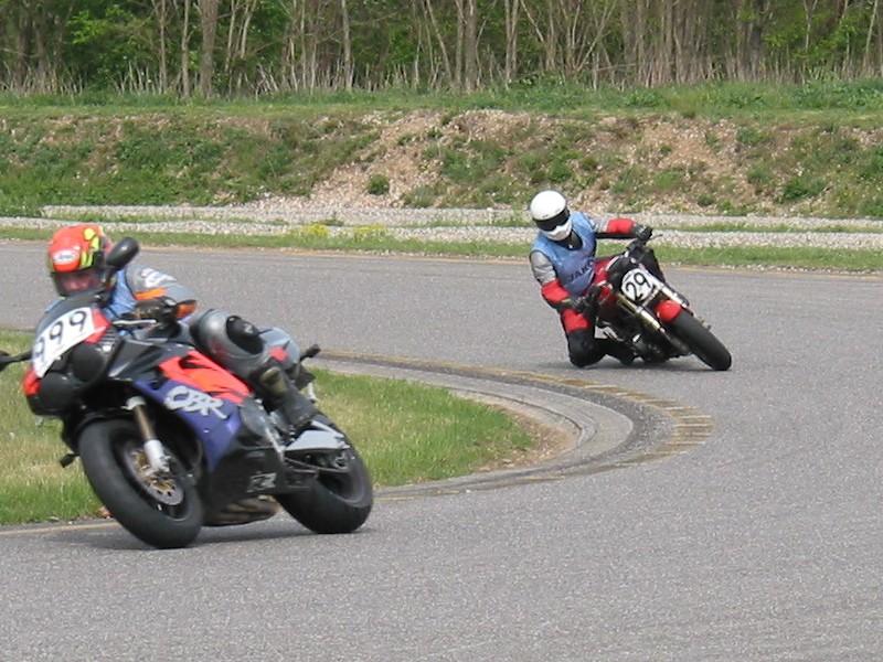 ADRScholle27.jpg 
800 x 600 JPEG-compressed image 
(164,458 bytes)