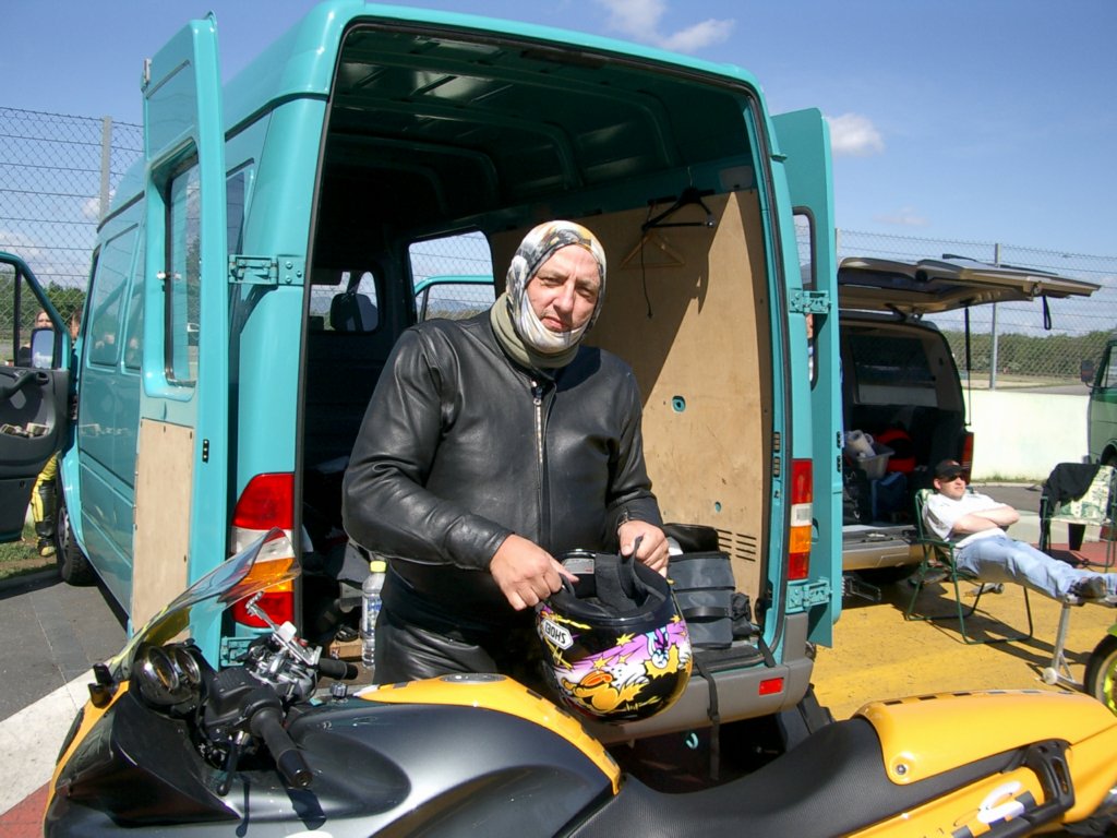 Adr08.jpg 
1,024 x 768 JPEG-compressed image 
(156,020 bytes)