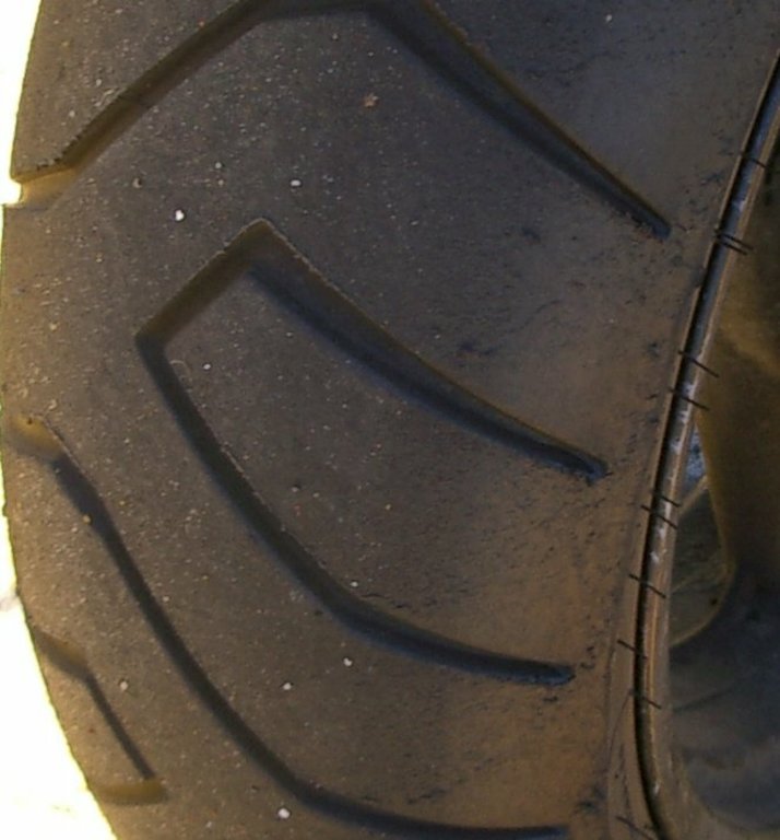 Adr10.jpg 
714 x 768 JPEG-compressed image 
(70,929 bytes)