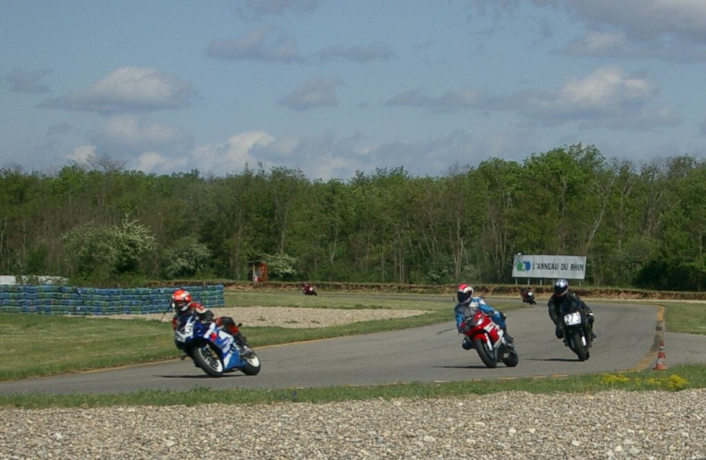 Adr13.jpg 
1,024 x 668 JPEG-compressed image 
(126,015 bytes)