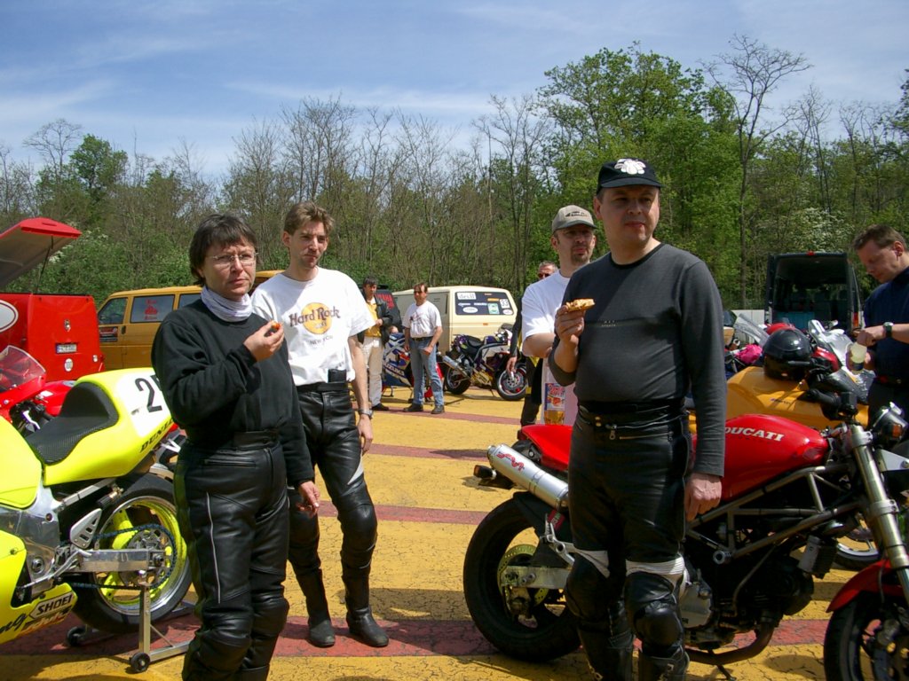 Adr19.jpg 
1,024 x 768 JPEG-compressed image 
(189,110 bytes)