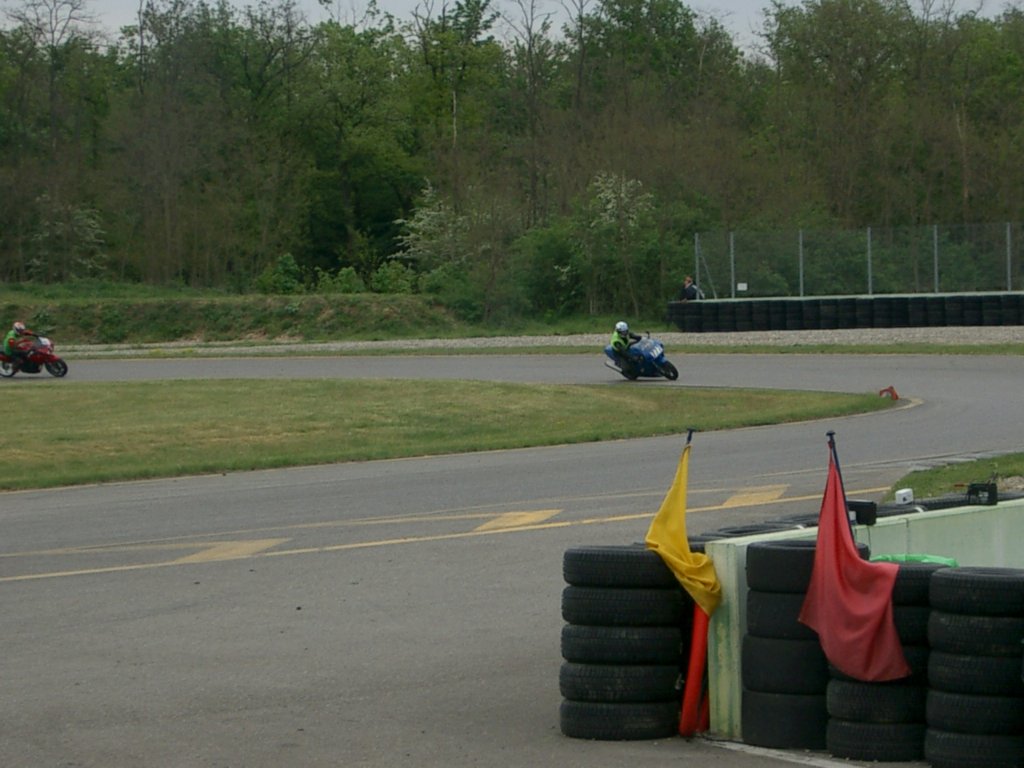 Adr32.jpg 
1,024 x 768 JPEG-compressed image 
(120,678 bytes)