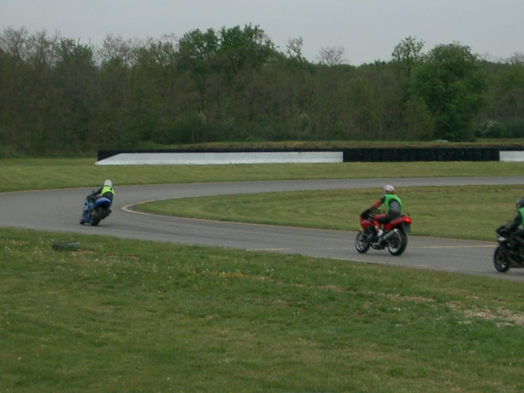 Adr37.jpg 
1,024 x 768 JPEG-compressed image 
(103,612 bytes)