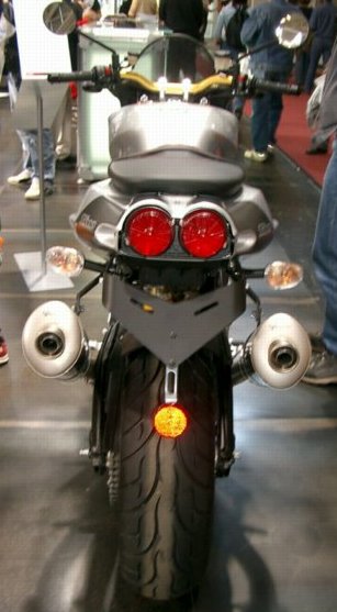 intermot0448.jpg 
307 x 557 JPEG-compressed image 
(38,290 bytes)