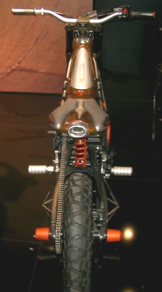 intermot0456.jpg 
322 x 579 JPEG-compressed image 
(28,044 bytes)