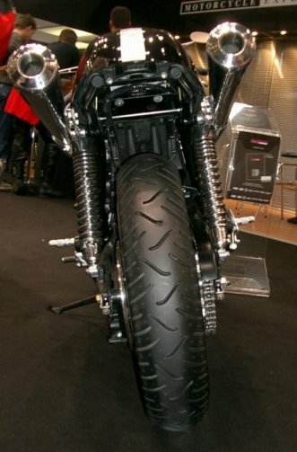 intermot0461.jpg 
331 x 503 JPEG-compressed image 
(37,677 bytes)