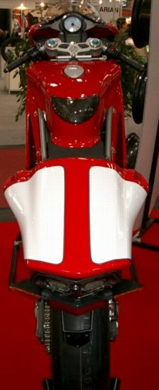 intermot0470.jpg 
223 x 547 JPEG-compressed image 
(26,337 bytes)